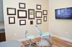 New Patient Consult Room: Dr. Swearingen will examine the new patient, provide treatment options, and Savannah will explain financial options.